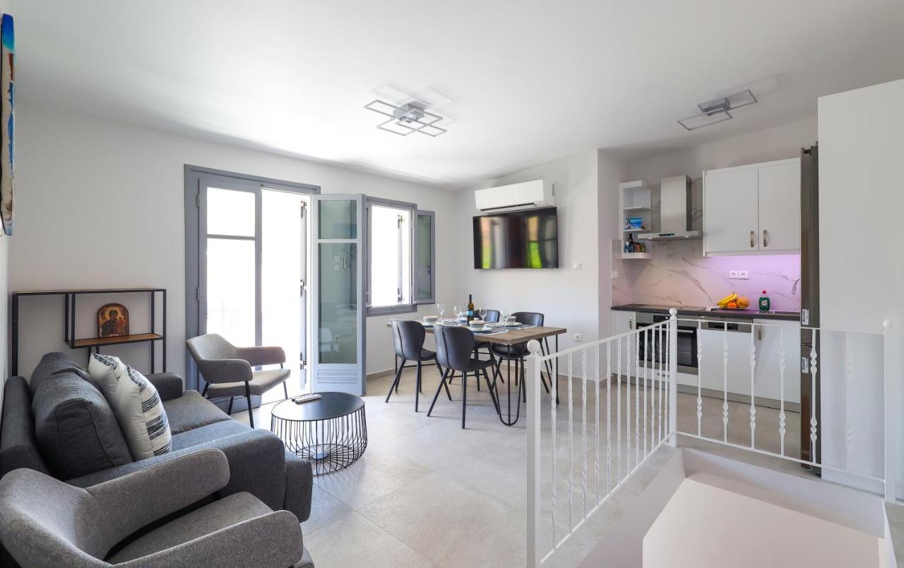 Axs First Floor Apartment Aegina Town Bagian luar foto