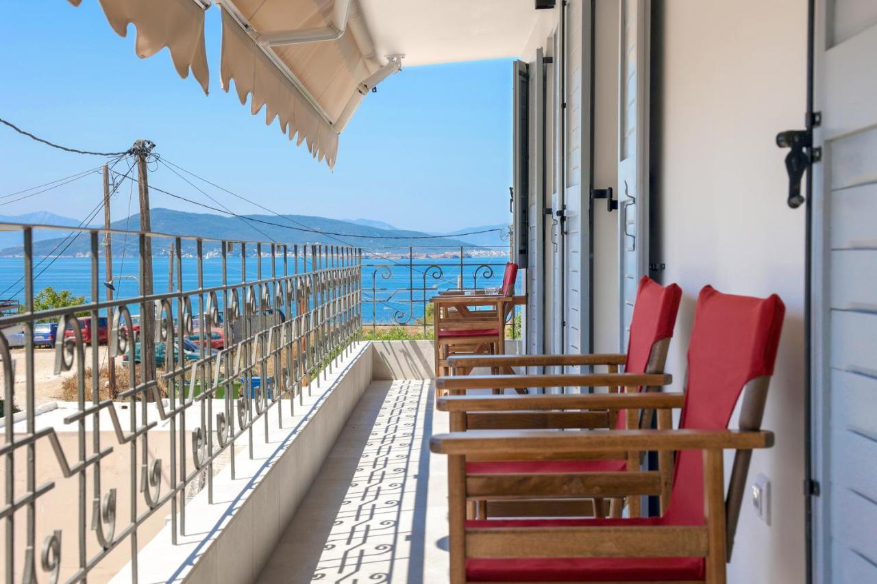 Axs First Floor Apartment Aegina Town Bagian luar foto